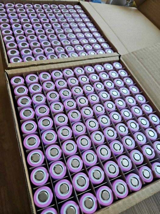 Nowe ogniwa Samsung 35e 18650 ( lg mj1 21700 vtc5a 32e panasonic lg )