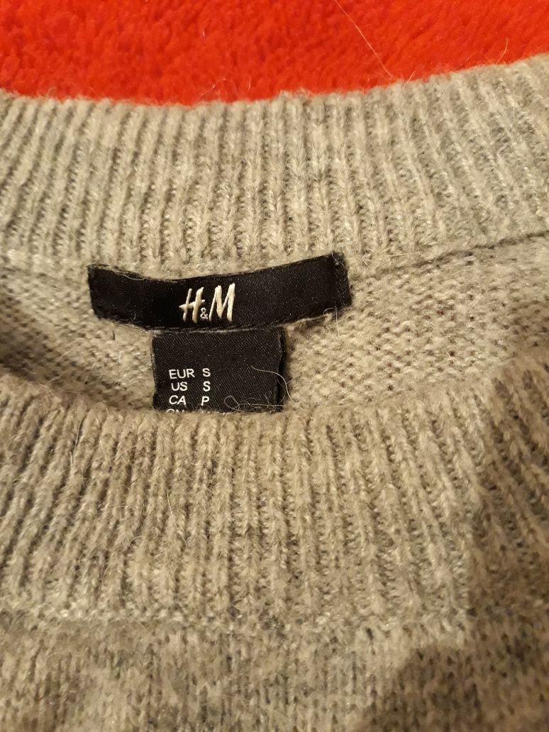 Sweter H&M, rozmiar S.