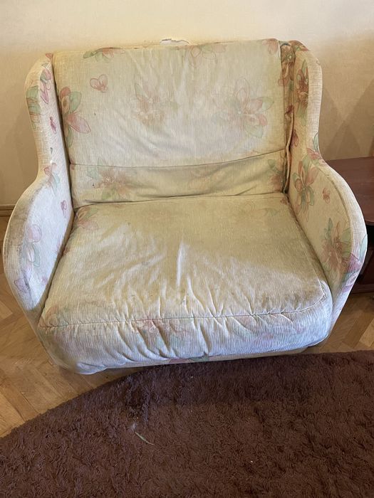 Два розкладних ліжка-крісла