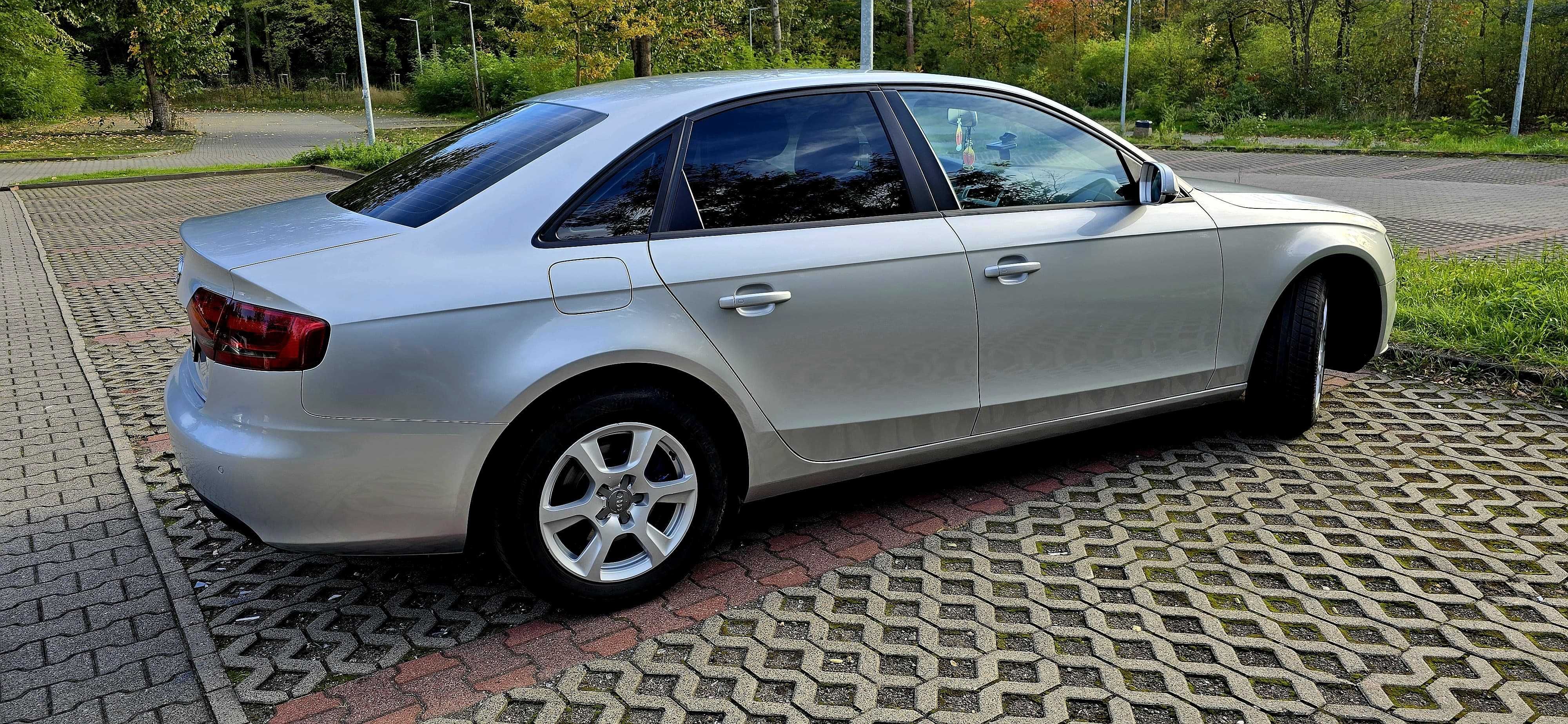 Sprzedam Audi A4B8 2011r