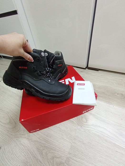 Продаю нові чоловічі черевики ELTON