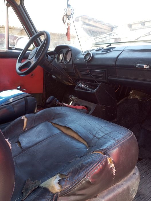 Продам ВАЗ 2101 НА ХОДУ ще даю ще одного мотора і детілі жеякі