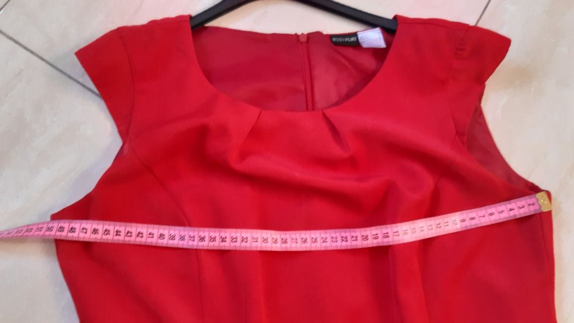 Sukienka elegancka wizytowa czerwona  40/42 święta