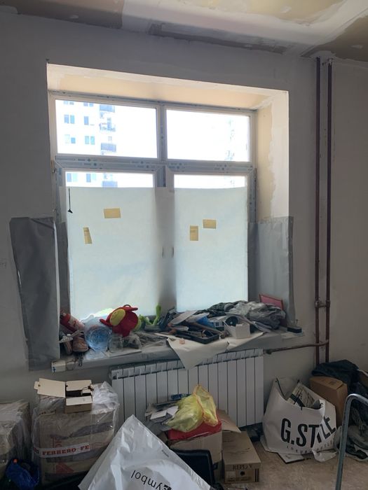 Віконні рами кімнатні та балконі