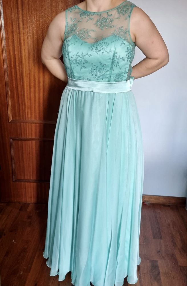 Vestido cerimónia comprido com renda