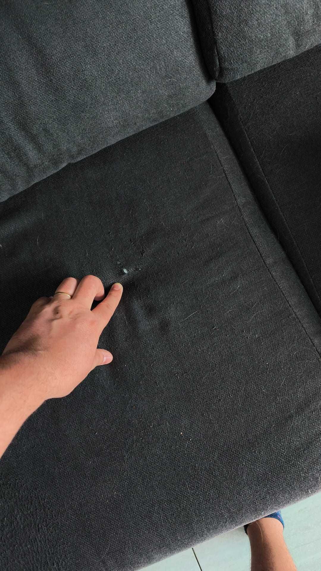 Sofá com Chaise Longue – 260cm – 2 Poufs + Arrumação – 250€ Negociável