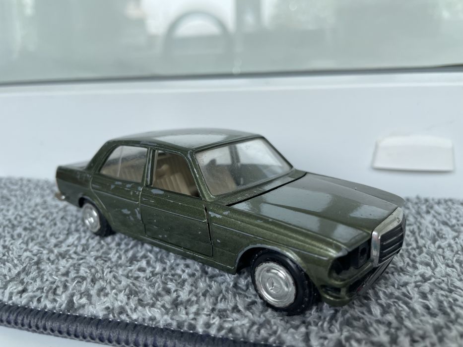 Mercedes-Benz масштабная модельCursor