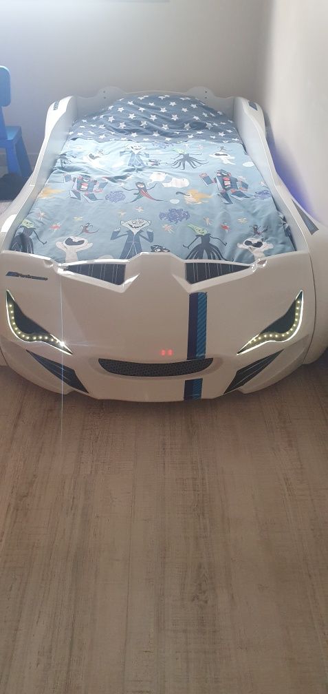 Cama Carro com Leds e Música