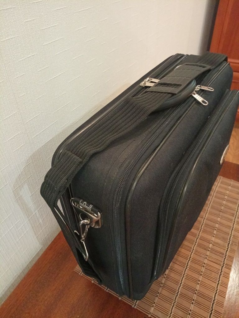 Сумка чемодан дорожная деловая, мужской кейс