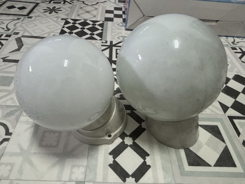 Lampy kinkiet kule białe mleczne 2 szt