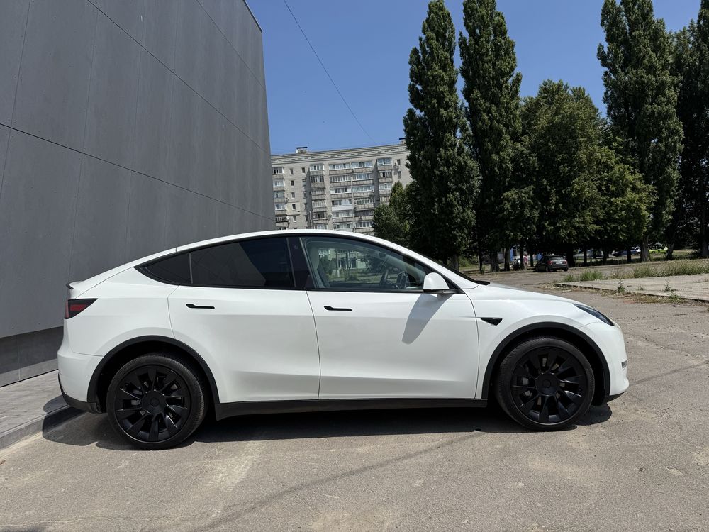 Tesla  Model  Y Longe Range 2022