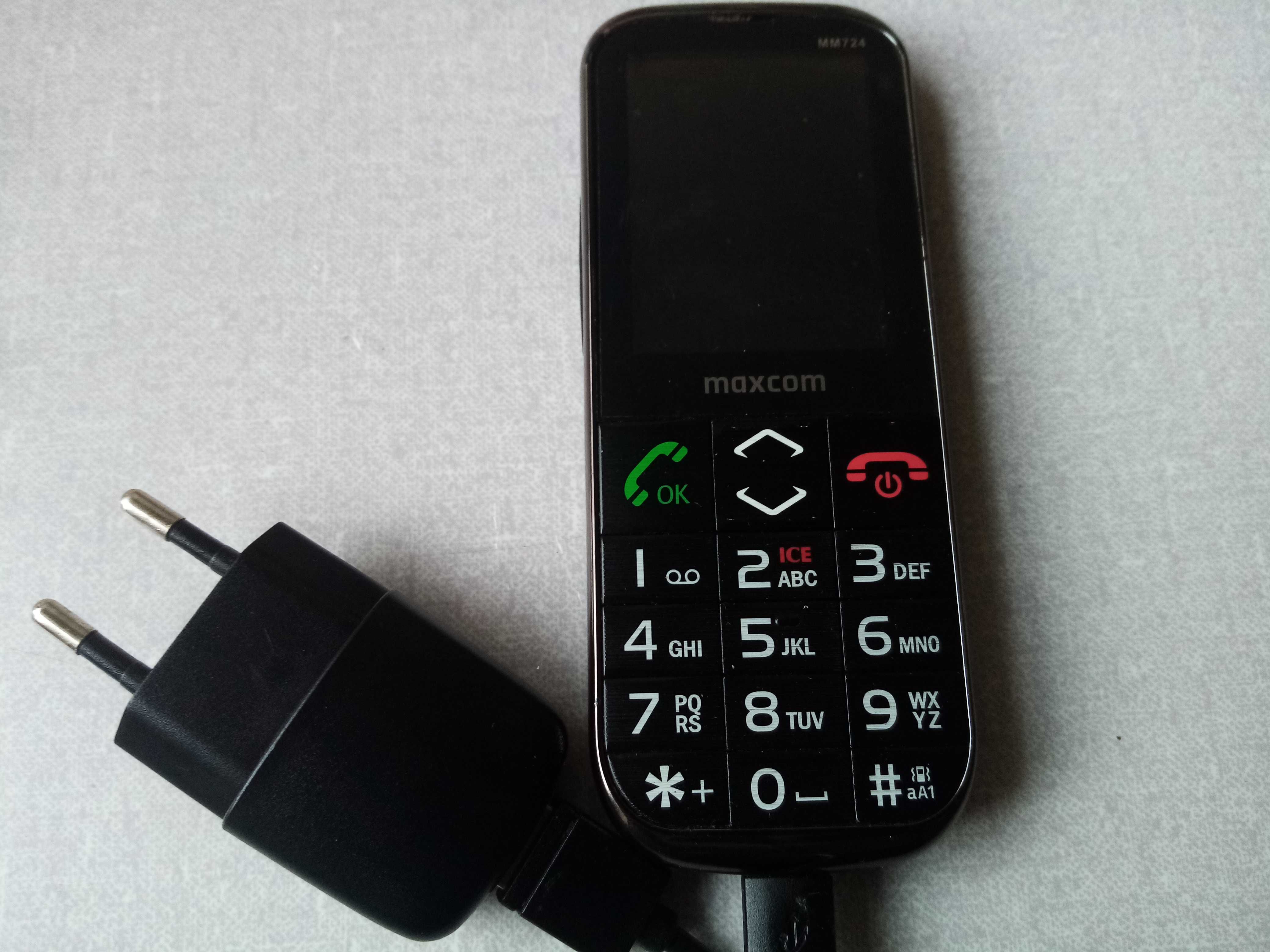 Telefon dla seniorów i nie tylko  - duże i wyraźne przyciski MAXCOM