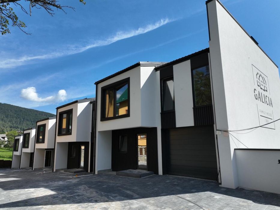 Таунхаун із комунікаціями!! Є газ. Серце Яремче