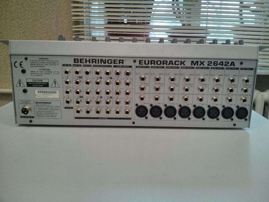 Микшерный пульт Behringer Eurorack MX 2642A