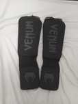Caneleiras Kickboxing - Venum - Semi-novas