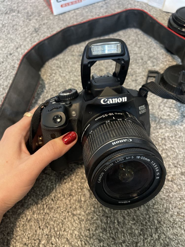 Продам Canon 650D EOS + 18-135 mm Kit + EF 50mm + сумка!