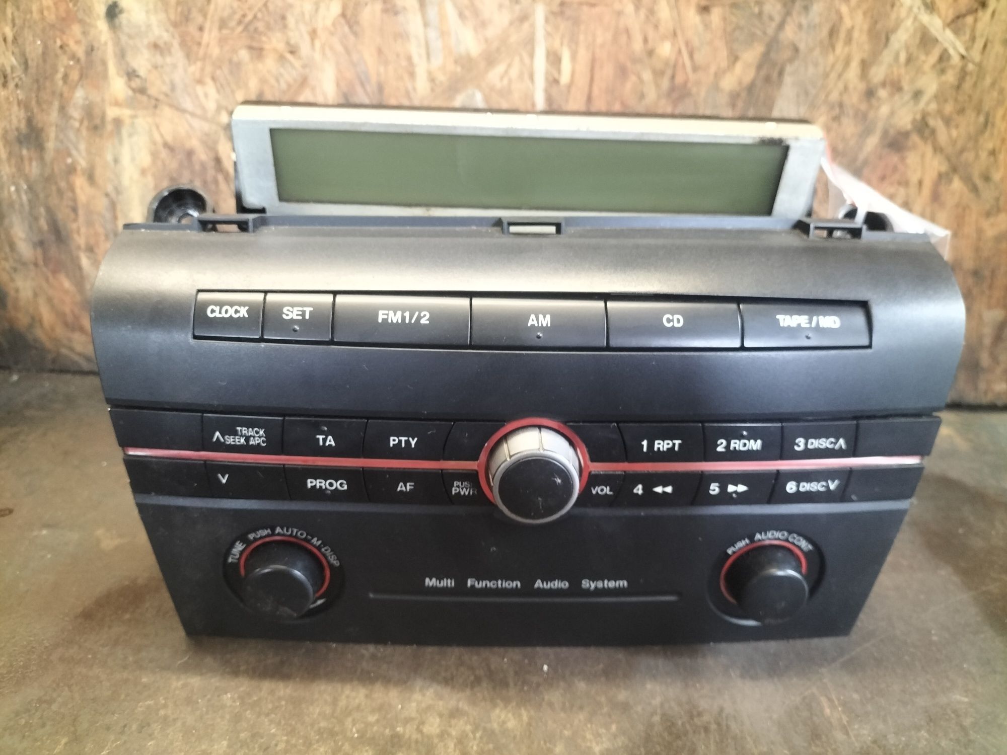 Radio samochodowe orginalne Mazda 3 rok 2005