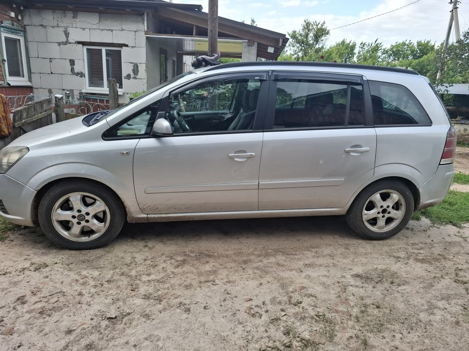 Продам Зафіру на повному ходу