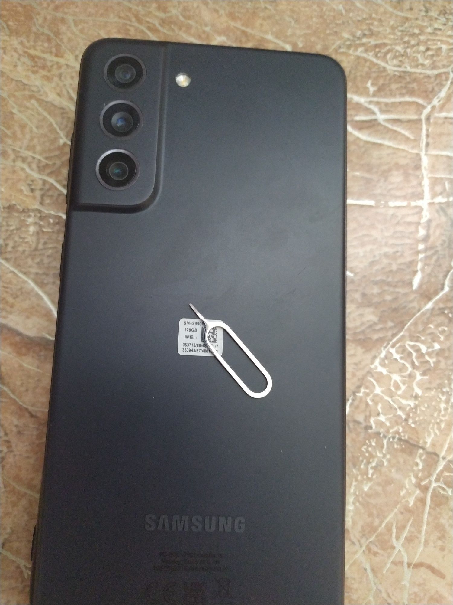 смартфон samsung S21 FE 5G
