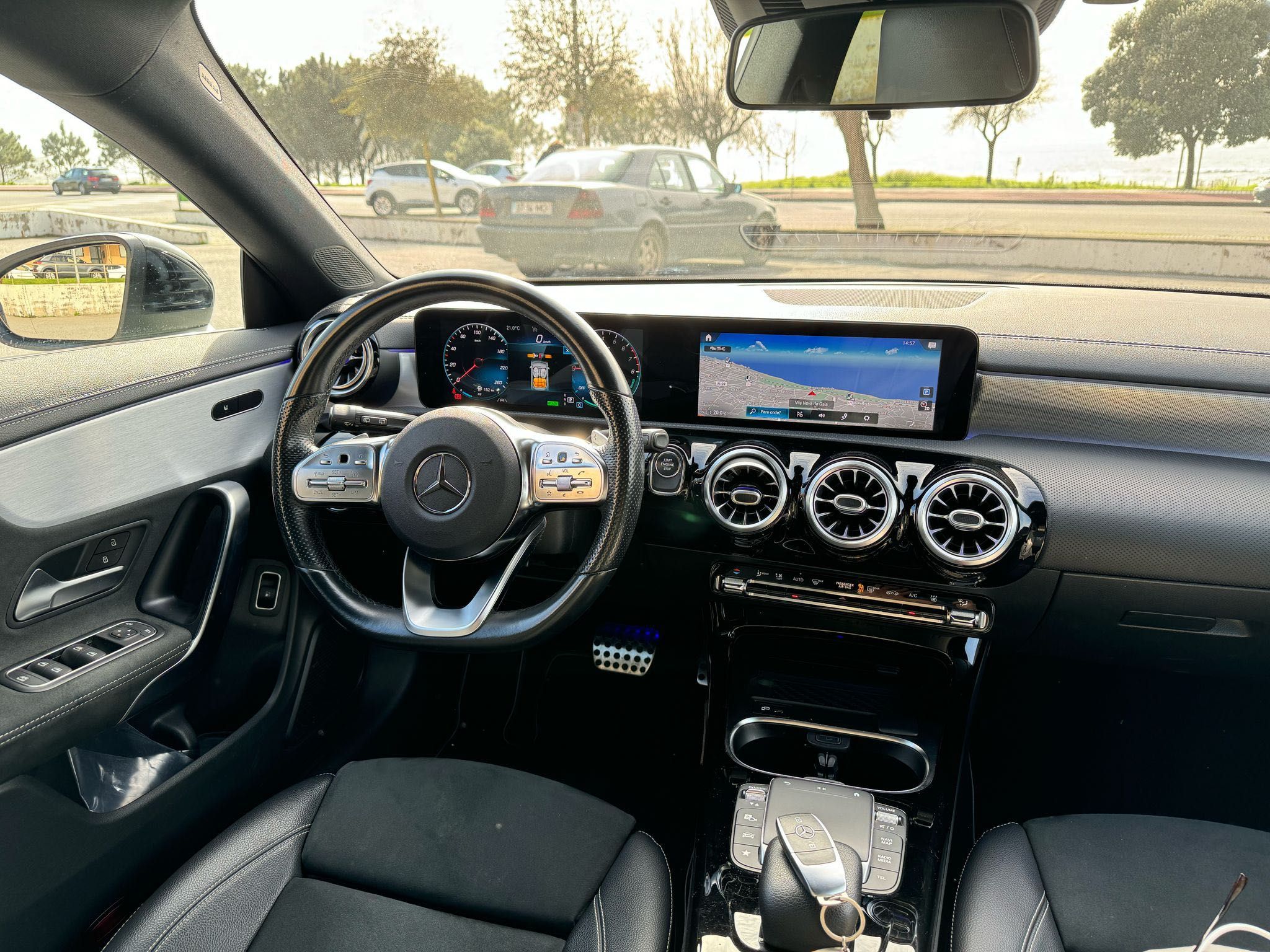 Mercedes CLA 250e AMG IVA Dedutível + Garantia Fábrica