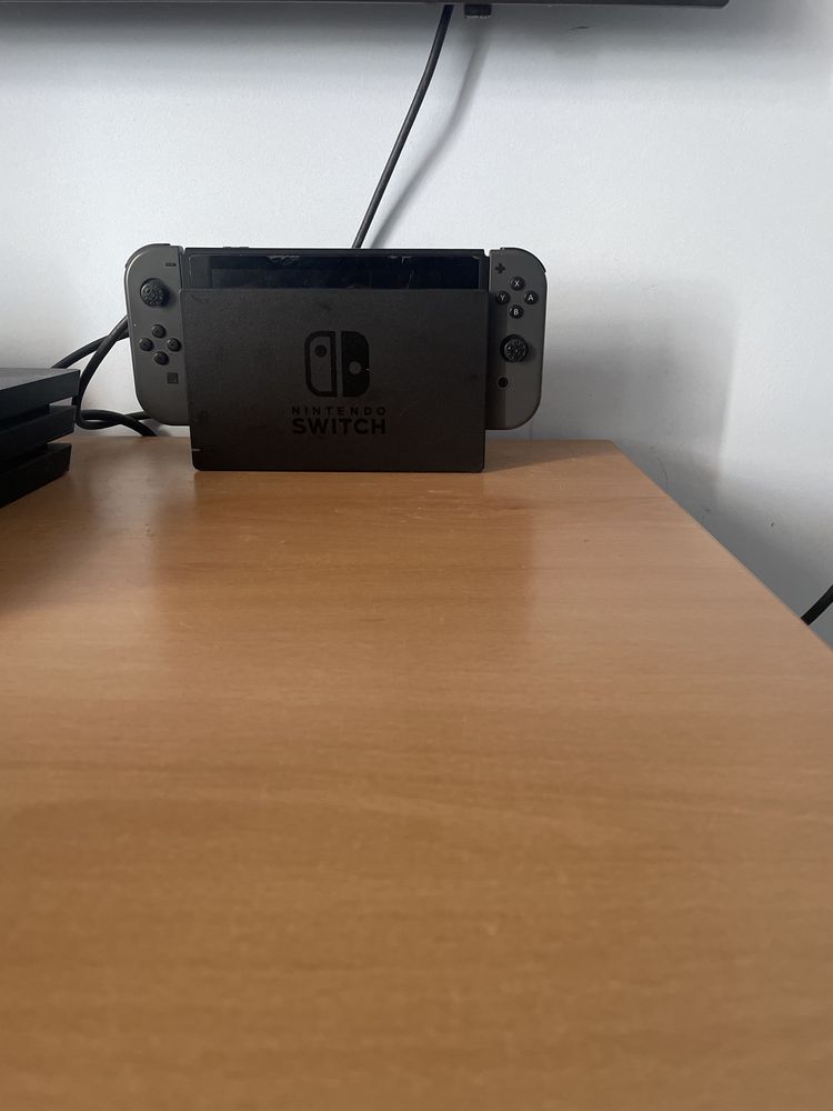 Nintendo Switch Original + Dock, Acessórios e Caixa – Funcional