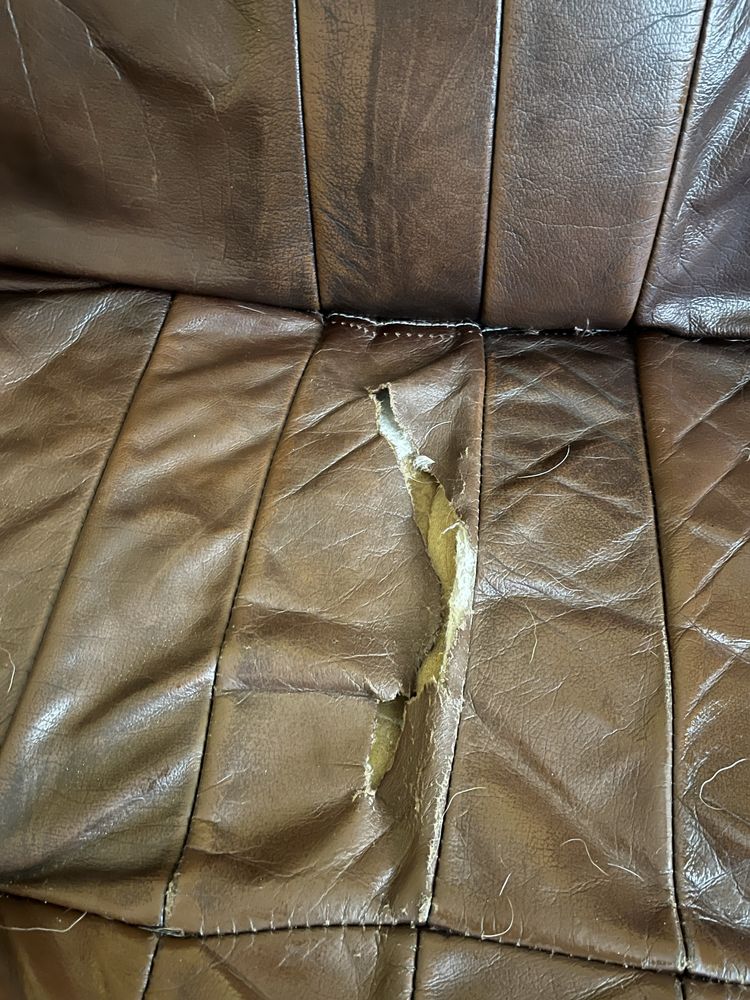 Debowe, skorzane fotele i sofa