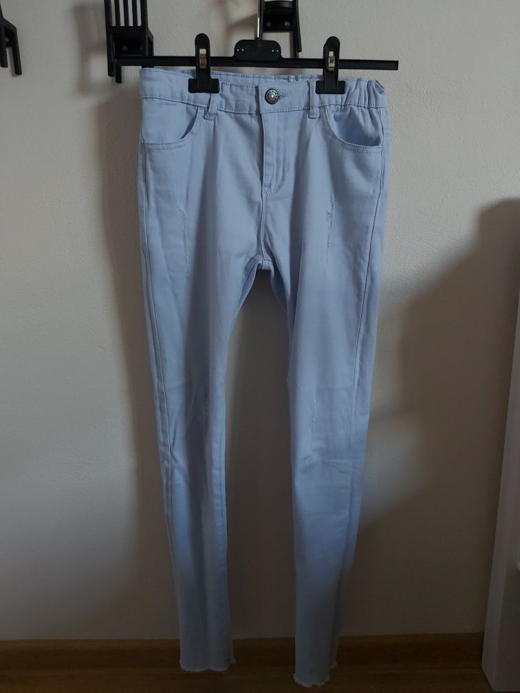 Spodnie dla dziewczynki r.152
