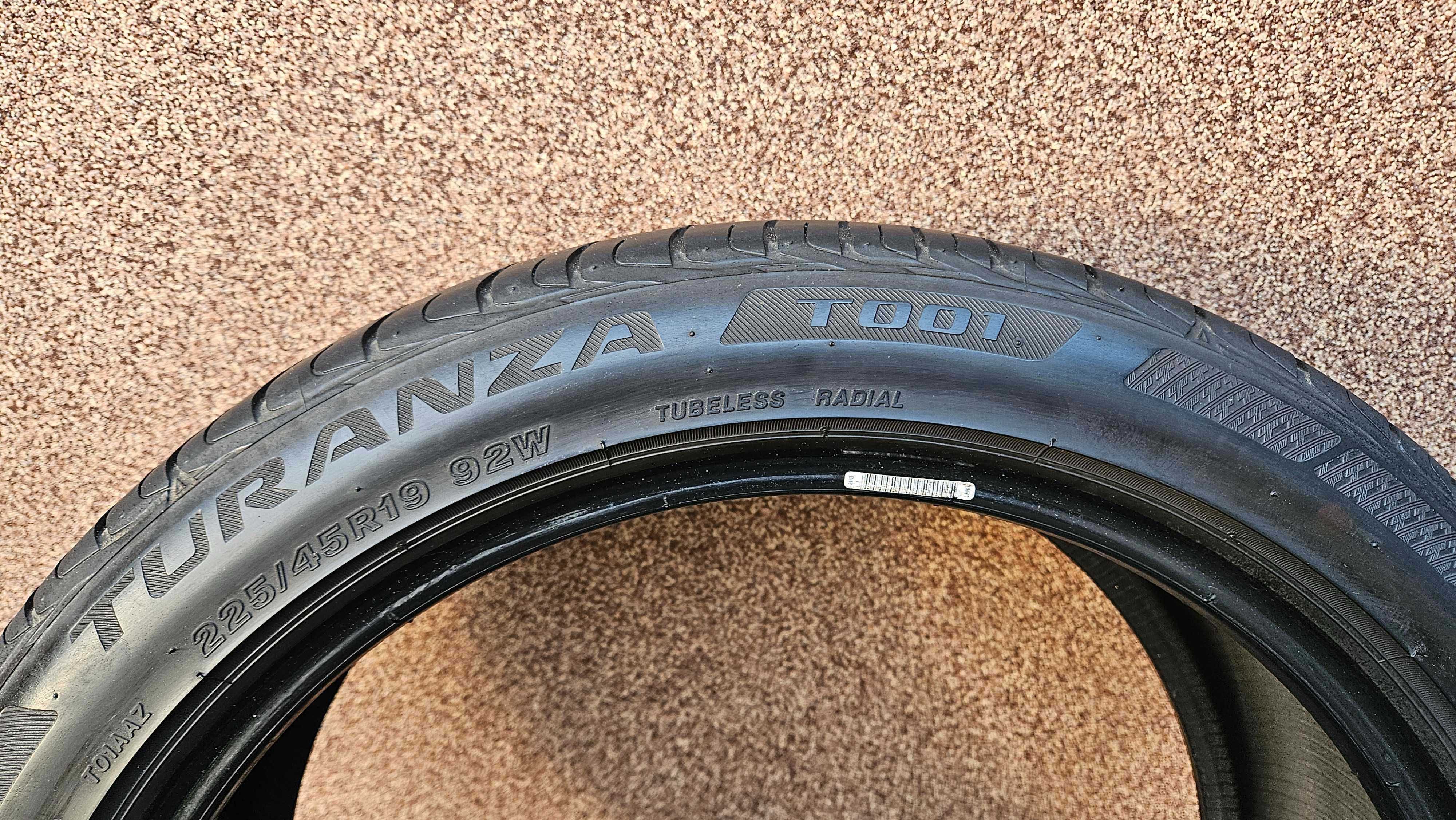 Bridgestone Turanza T001 225/45 R19 4 szt.