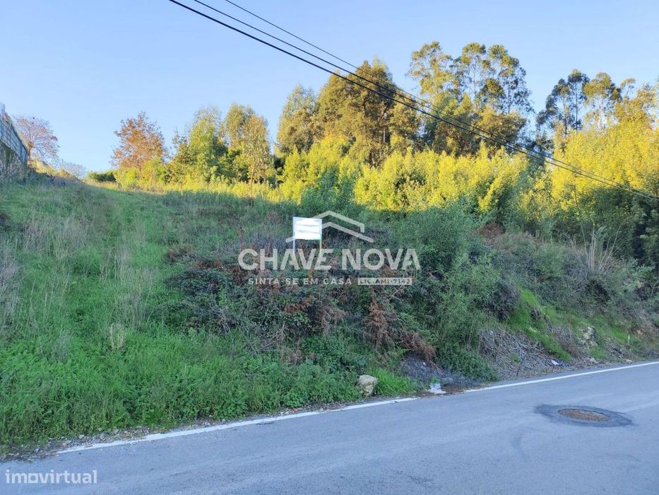 Terreno c/ 1410m2 p/ construção em Argoncilhe