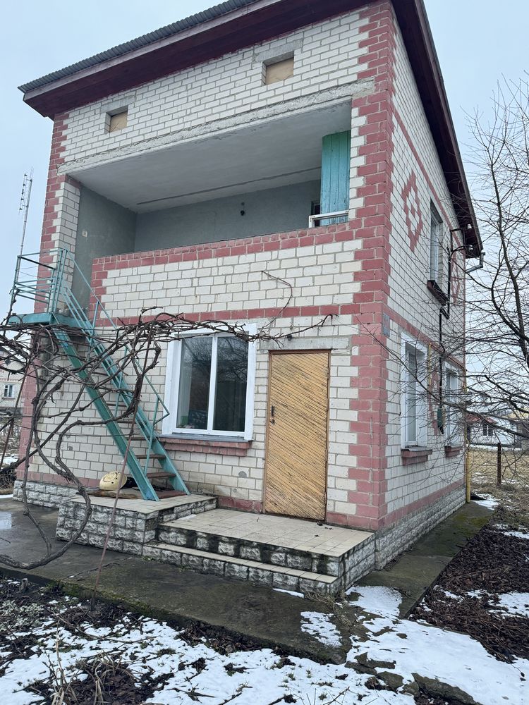 Продам дачний будинок (Нова Українка)