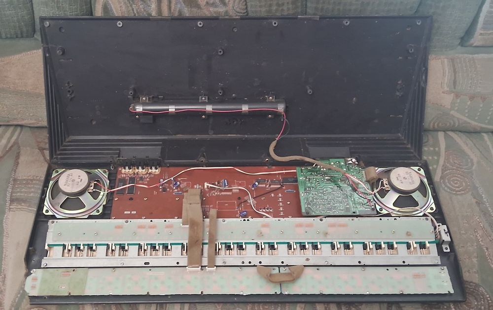 Yamaha PSS-680. Легендарный синтезатор в рабочем состоянии 1985г.