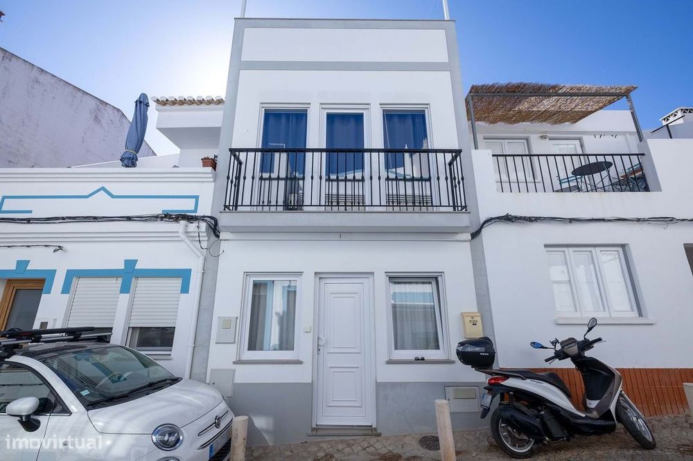 Moradia Moderna T1+1 No Centro Histórico De Lagos