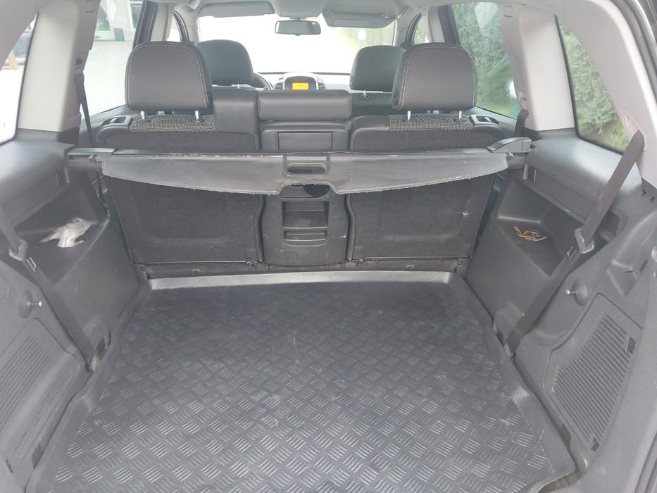 Продам авто Opel Zafira B