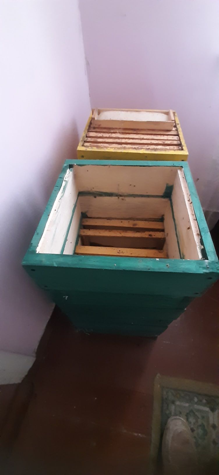 Продам вулики альпійський.