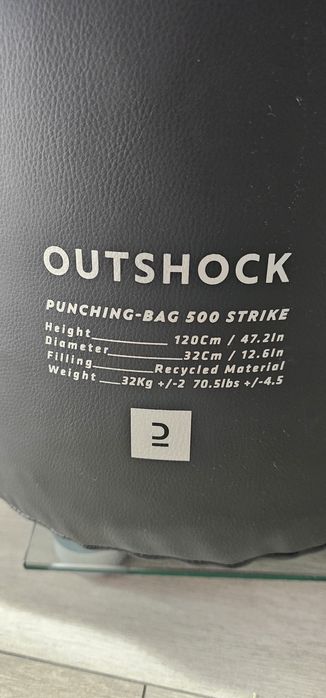 Saco Box 32 kg, com luvas.