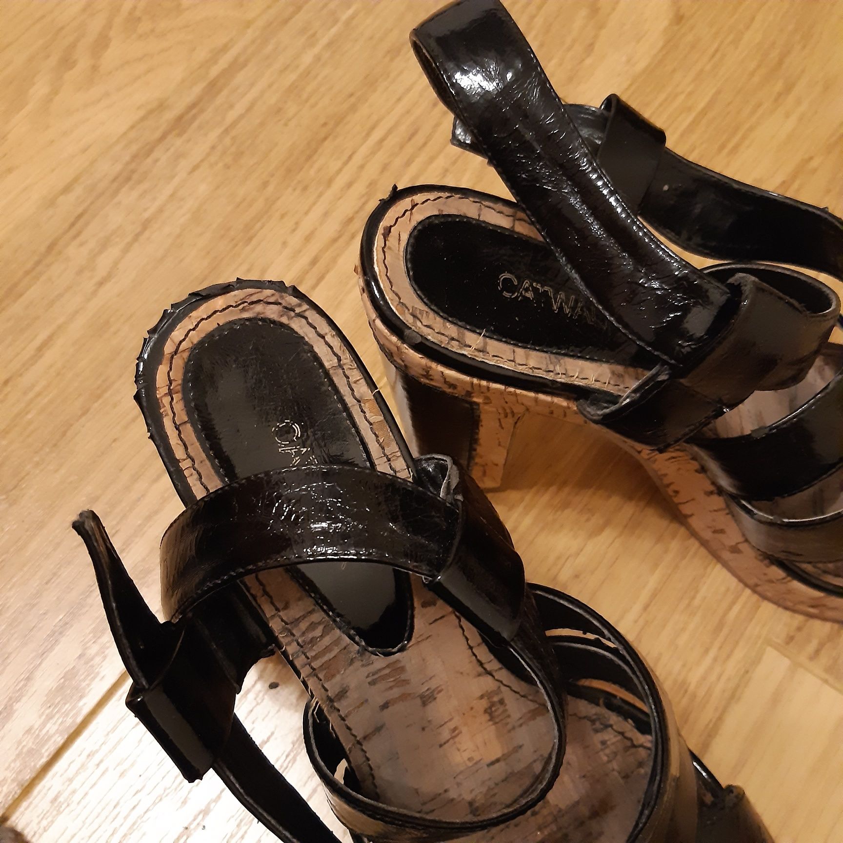 Czarne sandały skórzane firmowe Catwalk r 37 używane