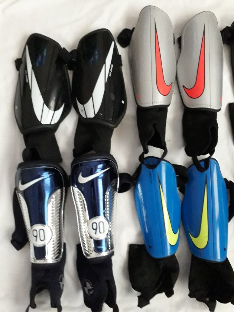 Оригинальные взрослые футбольные   щитки защиты  Nike по 300 грн