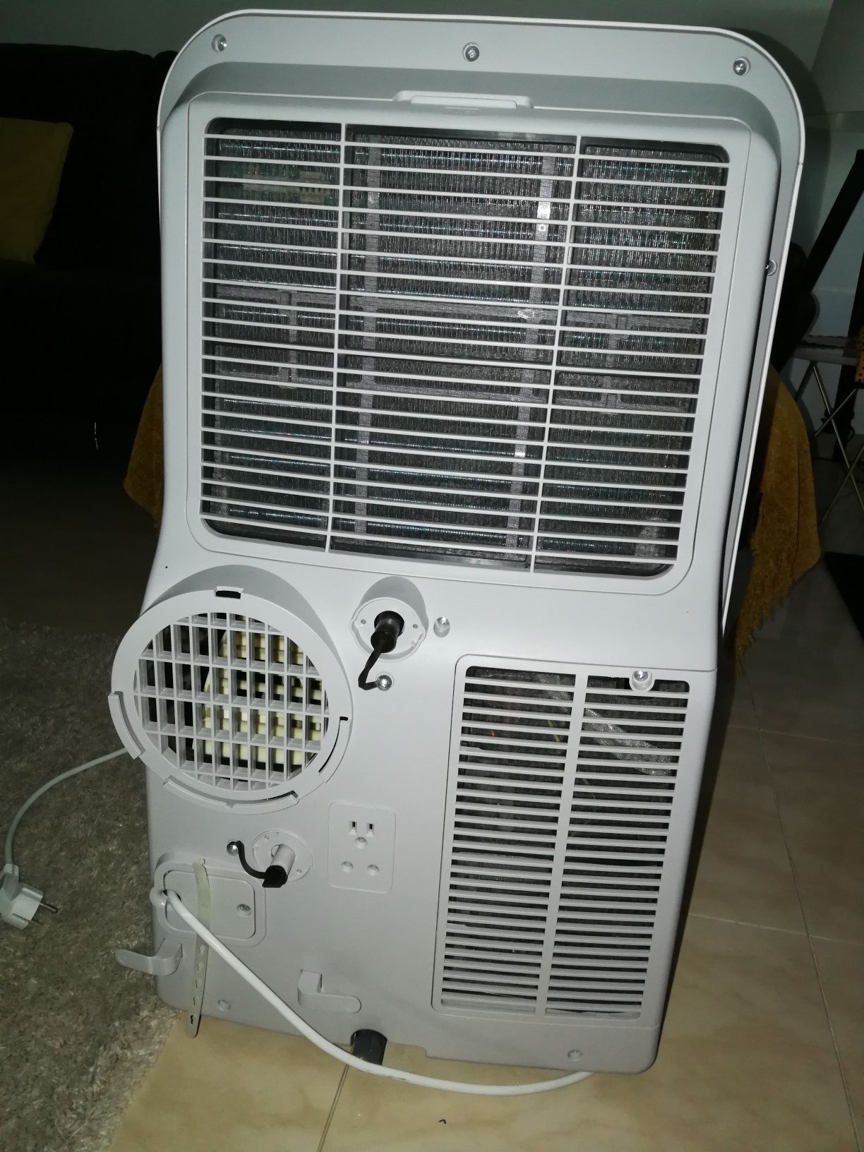 Vendo ar condicionado portátil 9000btu "Jocel"