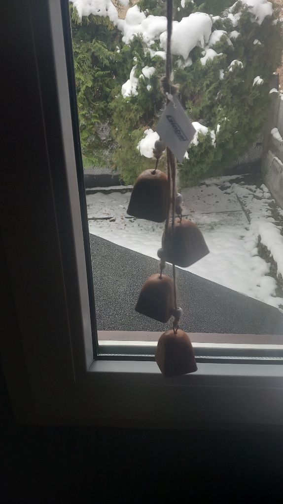 Dzwoneczki wietrzne metalowe zawieszka na okno I drzwi dl 37cm