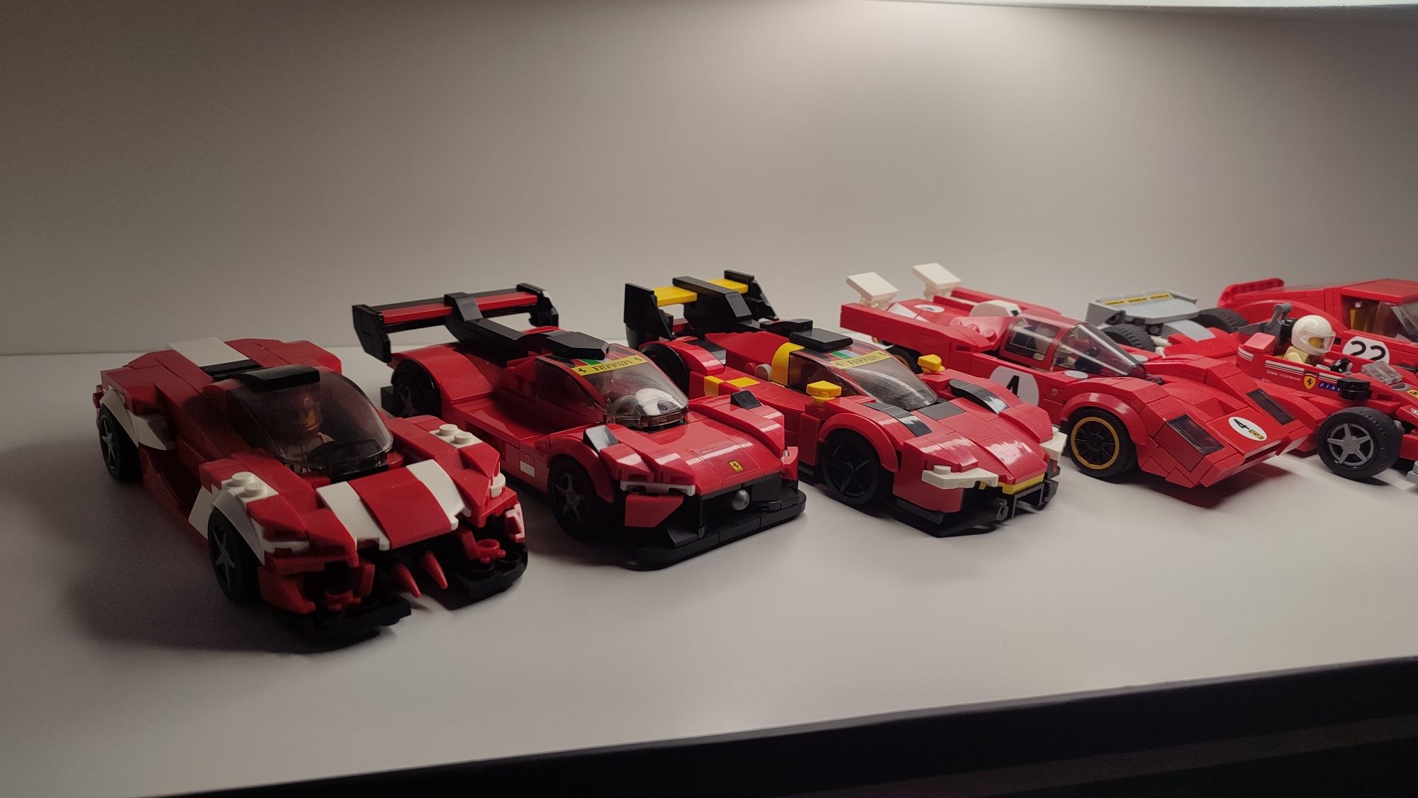 Машинки лего коллекційні