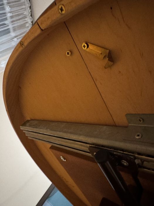 Okragly stol rozkladany na 3 metry