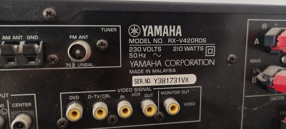 Amplituner yamaha rx v420rds z głośnikami