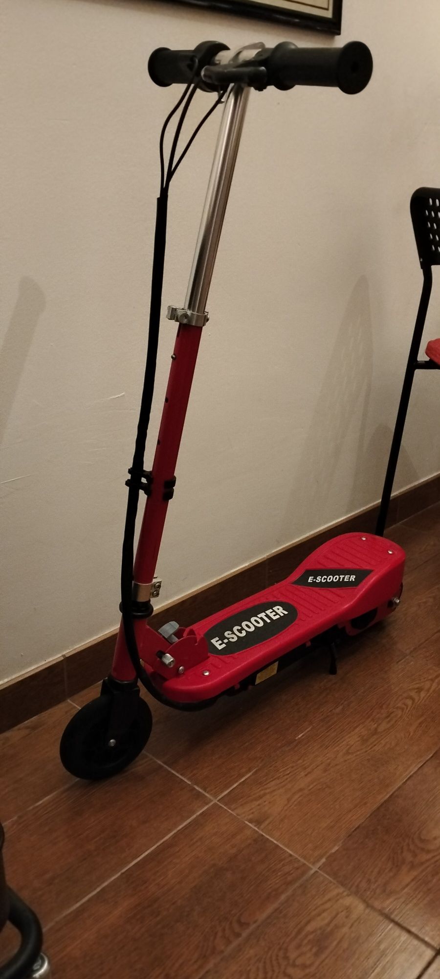 Trotinete Scooter elétrica para crianças até 10/12 anos