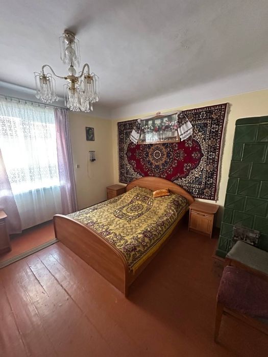 Поодається 1/2 будинку