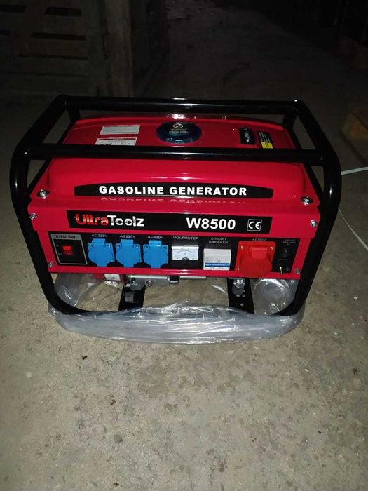 Бензиновий генератор