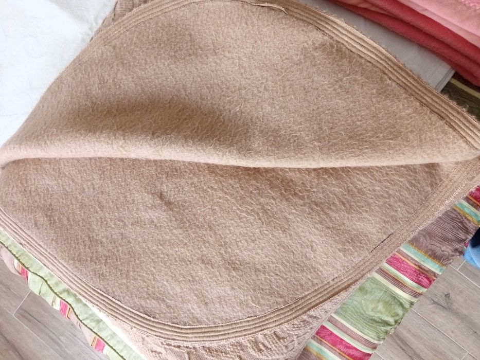 Manta colcha castanha