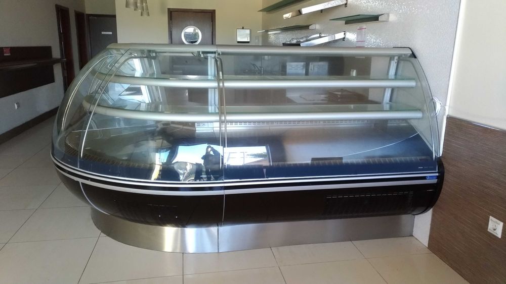 Vitrine expositora refrigerada PACESS SG "JORDÃO "