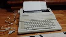 Commodore SQ-100 elektroniczna maszyna do pisania w oryginalnym opakow