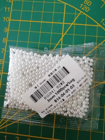 Białe perełki 3mm 1000 sztuk do rękodzieła perły