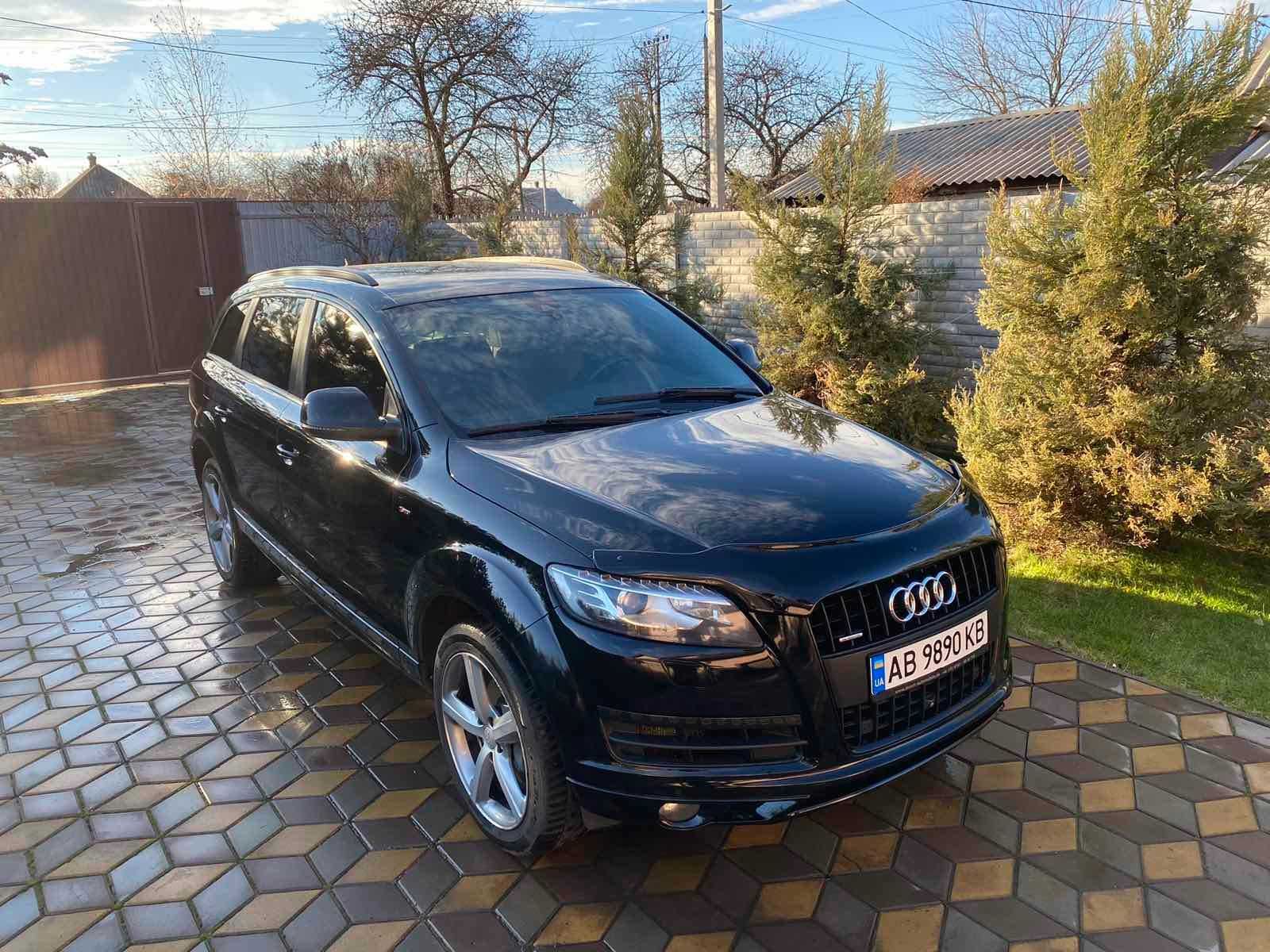 Продаю Audi Q7 2015 год  3.0 тди  Комплектация S line